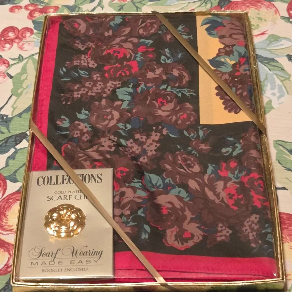 Vintage Montgomery Ward Floral Scarf Gold Plated Clip Gift Set NOS 1980s